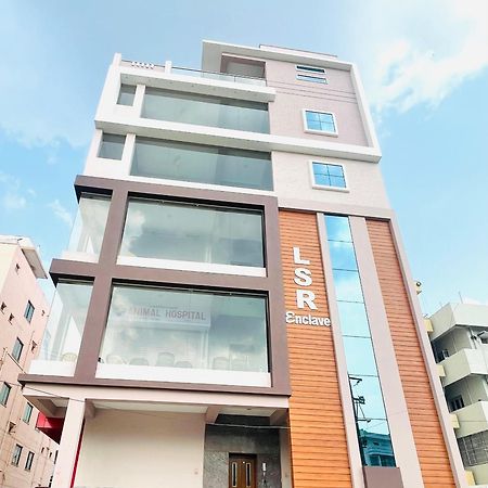 Pearl Stays, Tirupati - Very Convenient For The People Coming From Bangalore And Chennai - You Can Skip City Traffic While Reaching Any Temple In Tirupati - Covered Parking - 24Hrs Front Desk And Hot Water - Free Wifi - Flexible Checkin-In Check-Out Exterior foto